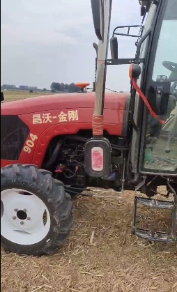 Customer 904 Ploughing operations