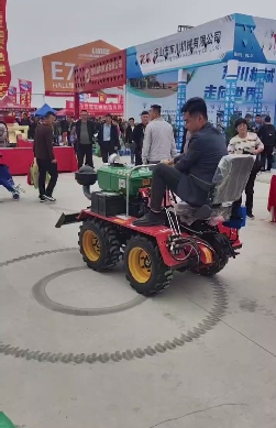 Single bar small tank test drive in situ circle video